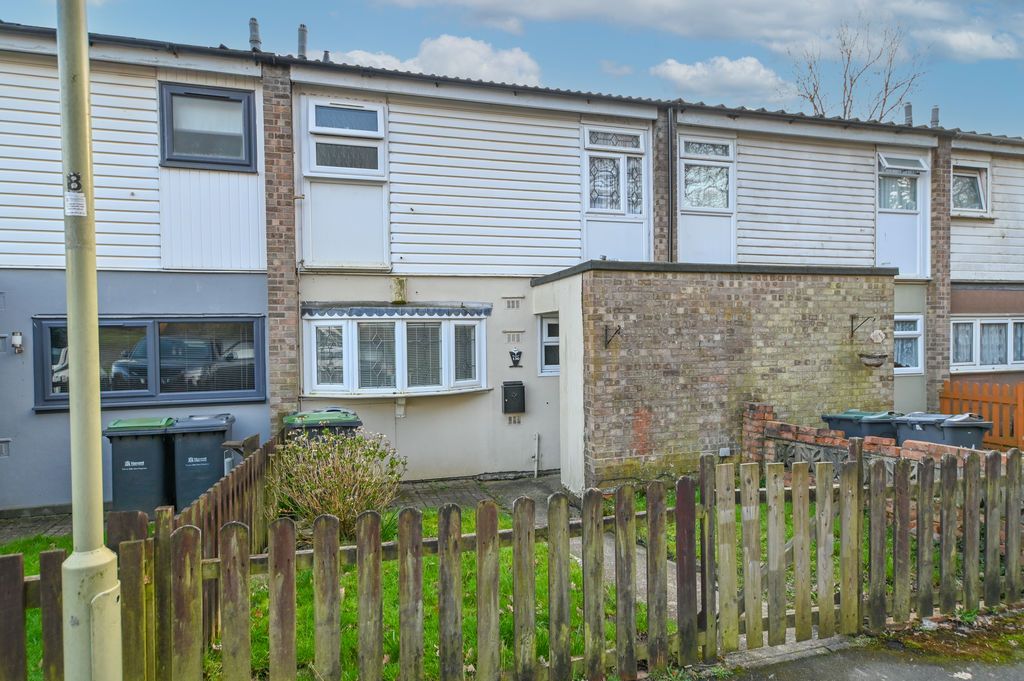 Property photo 1 of 12 Photo 11