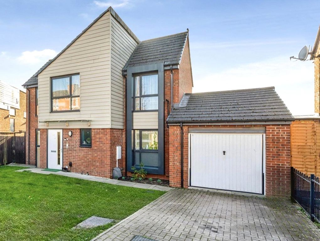 Property photo 1 of 18 Picture No. 52