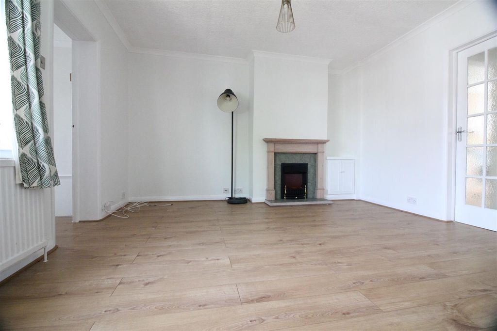 Property photo 3 of 6 1Fe3F31C-2864-44B8-95D1-Fc838589A3Ff.Jpeg