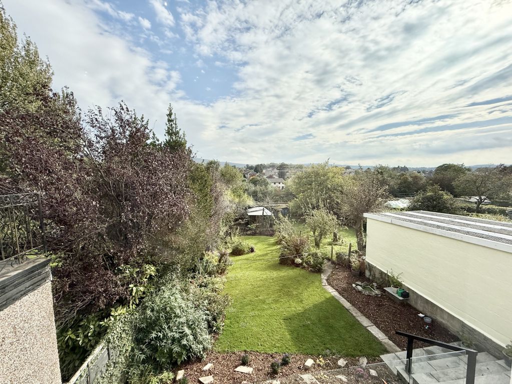 Property photo 2 of 35