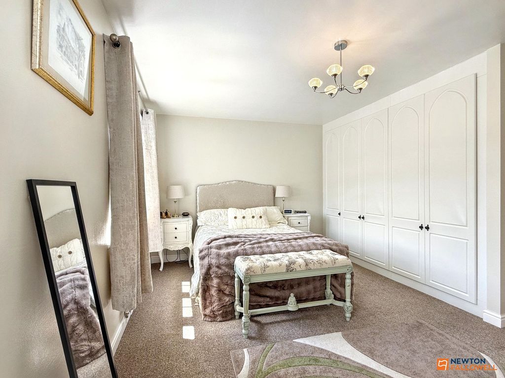 Property photo 3 of 32