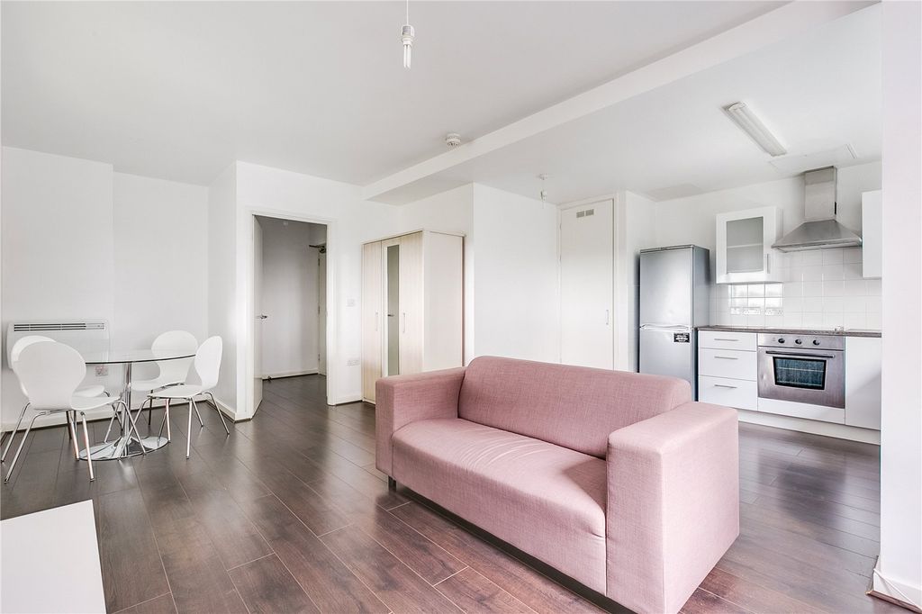 Property photo 1 of 5