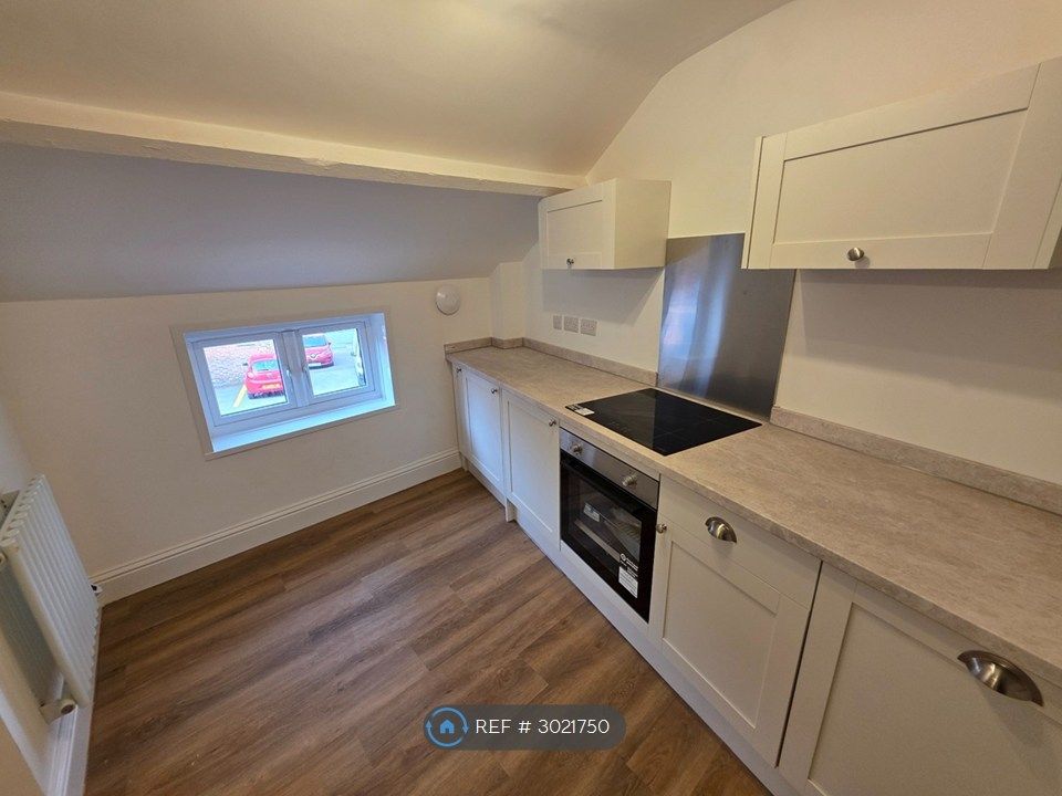 Property photo 2 of 14 Kitchen