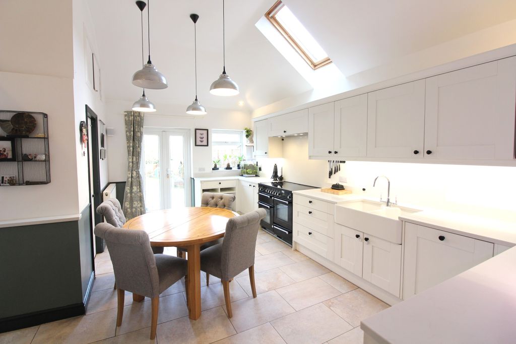 Property photo 3 of 26