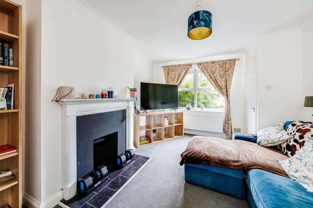Property photo 2 of 14