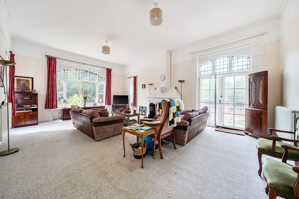 Property photo 3 of 18