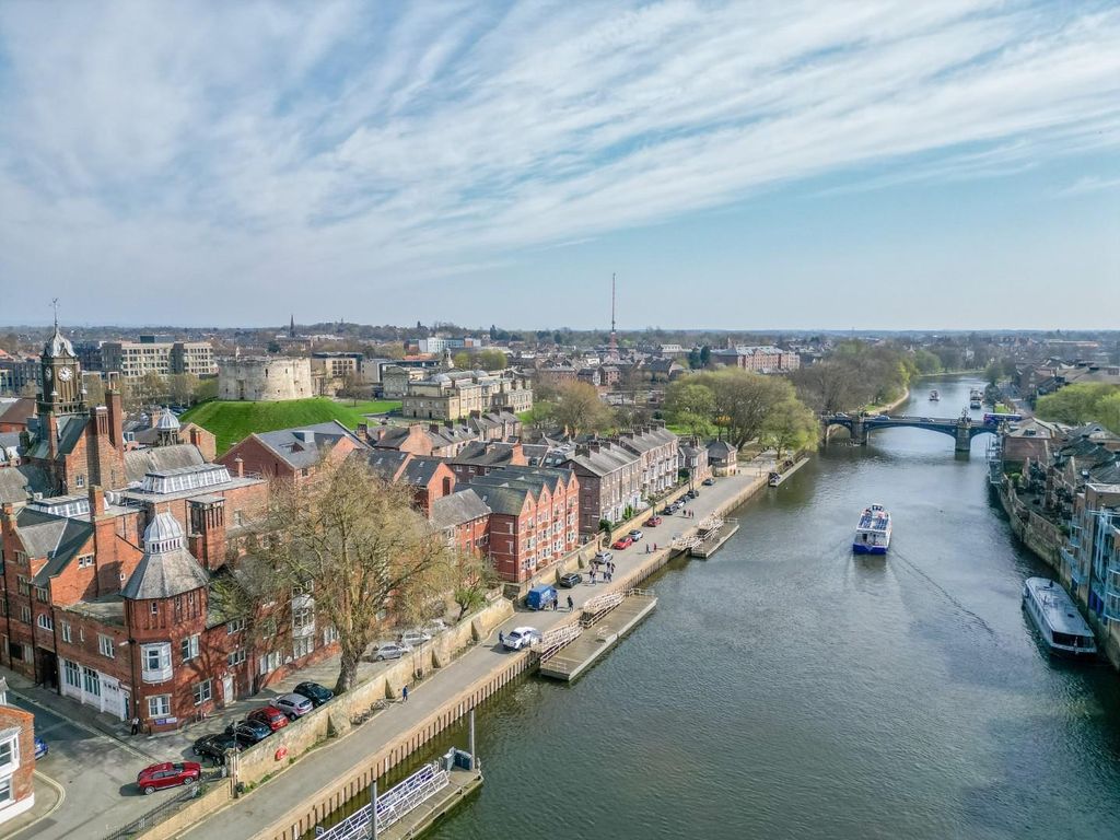 Property photo 3 of 11 Fav1Hbqcwkercc1M-1Htia.Jpg