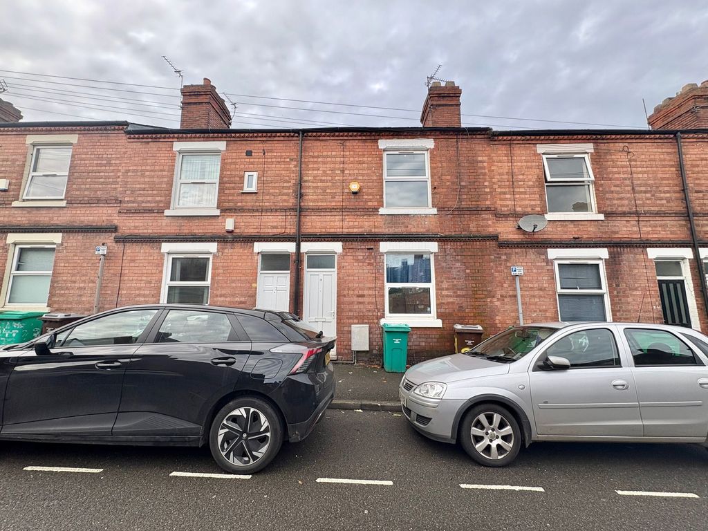Property photo 1 of 12