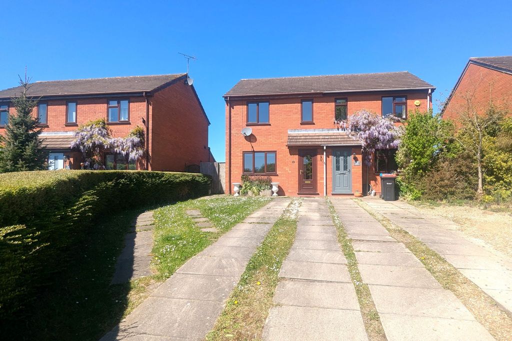 Property photo 1 of 24