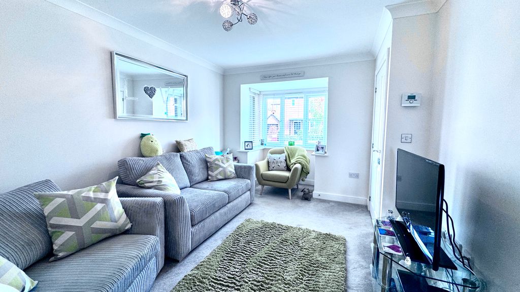 Property photo 2 of 19 Img_5444