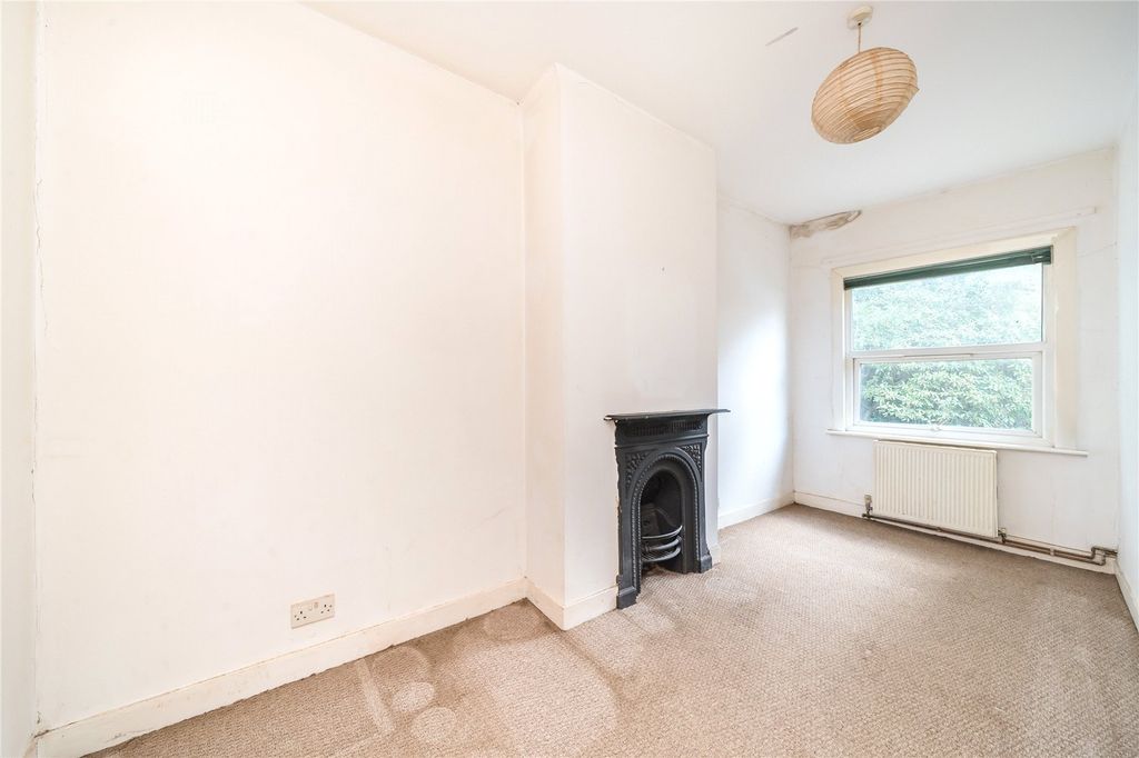 Property photo 2 of 11 Picture No. 04