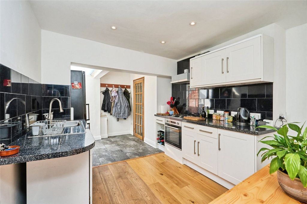 Property photo 2 of 14 Kitchen/Diner