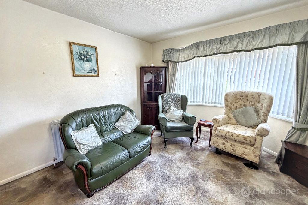 Property photo 3 of 11 5130045