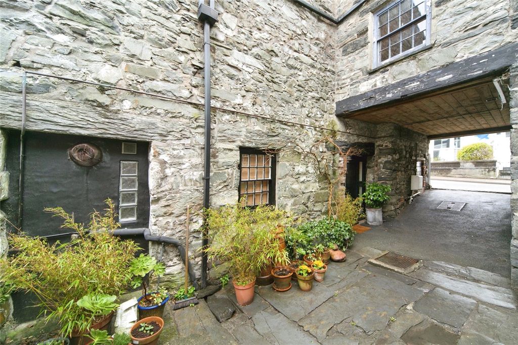 Additional image 11 of 2 bed terraced house for saleBank Place, Porthmadog, Gwynedd LL49