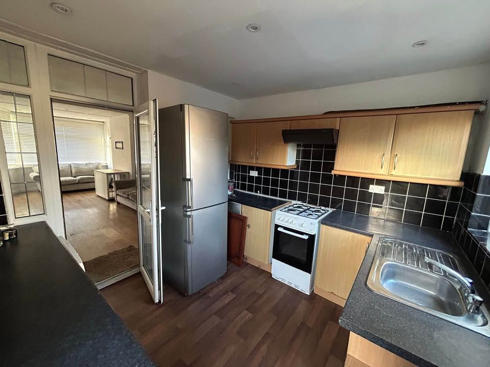 Property photo 2 of 5