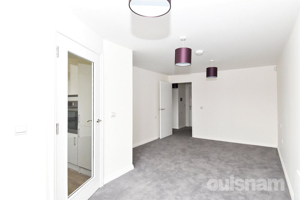 Property photo 3 of 21 Picture No. 07
