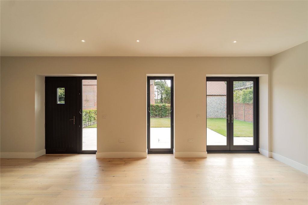 Property photo 3 of 37 Picture No. 58