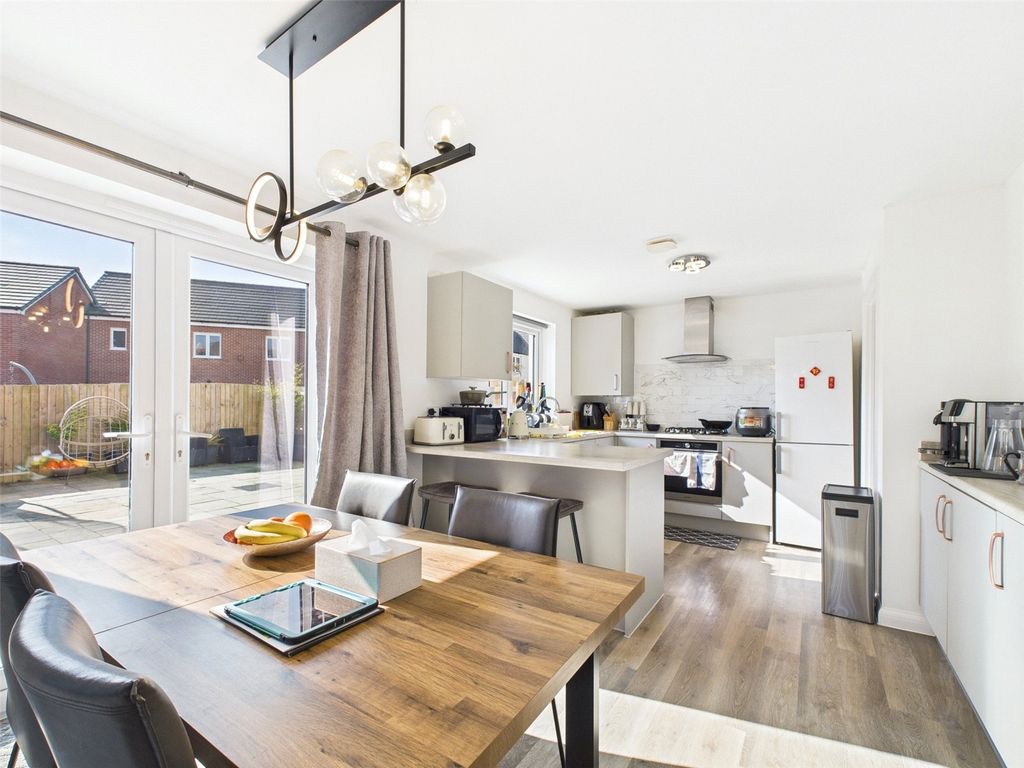 Property photo 2 of 13 Picture No. 02