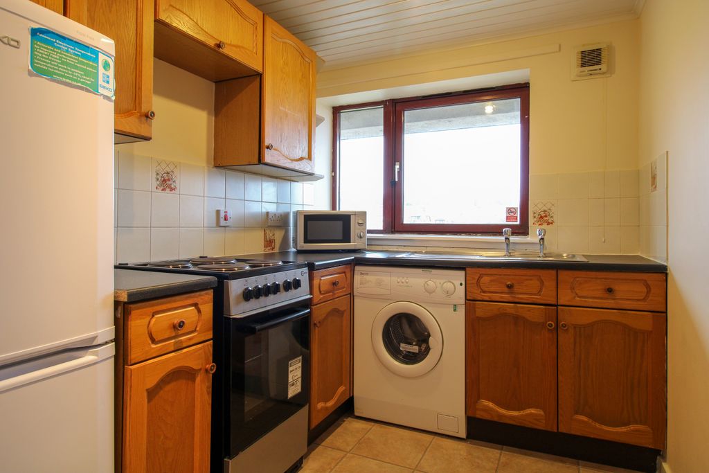 Property photo 1 of 14 Kitchen