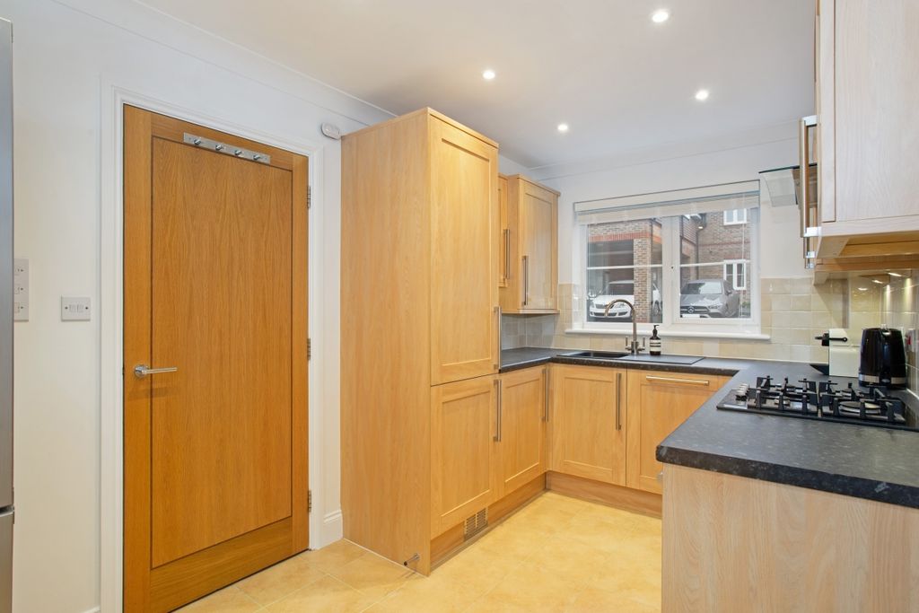 Property photo 3 of 12 1 Juniper Court, ...