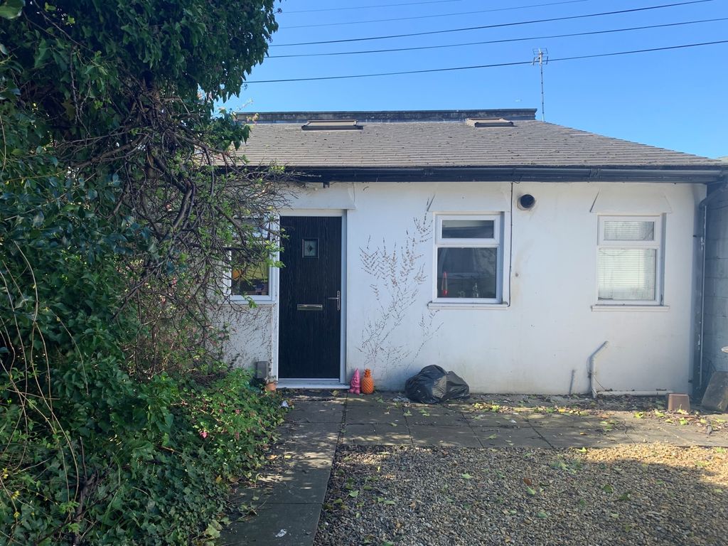 1 bed bungalow for sale Cathays Park