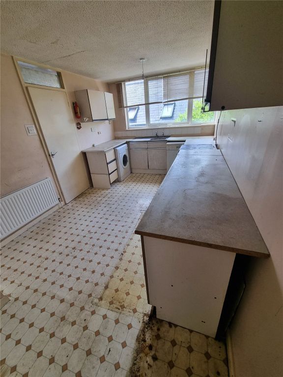 Property photo 3 of 12 Picture No. 03