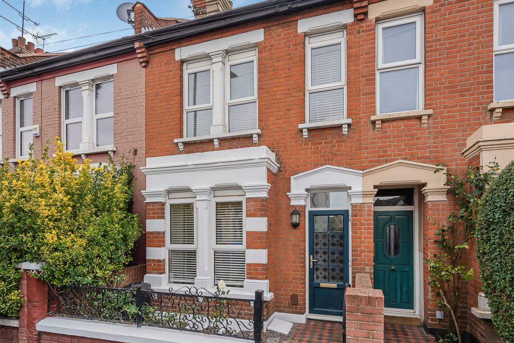 Property photo 1 of 18