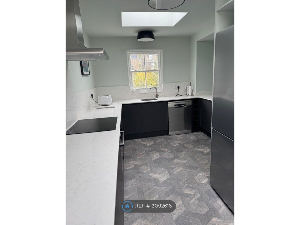 Property photo 2 of 17 Kitchen Towards Rear Garden