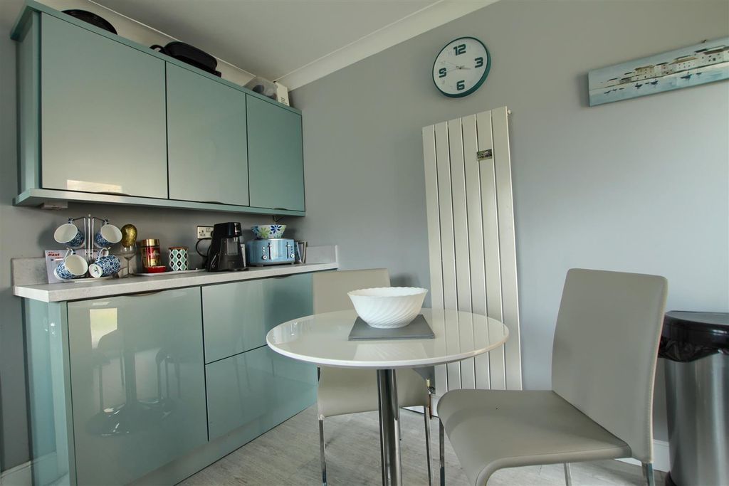 Property photo 2 of 13 Pw1.Jpg