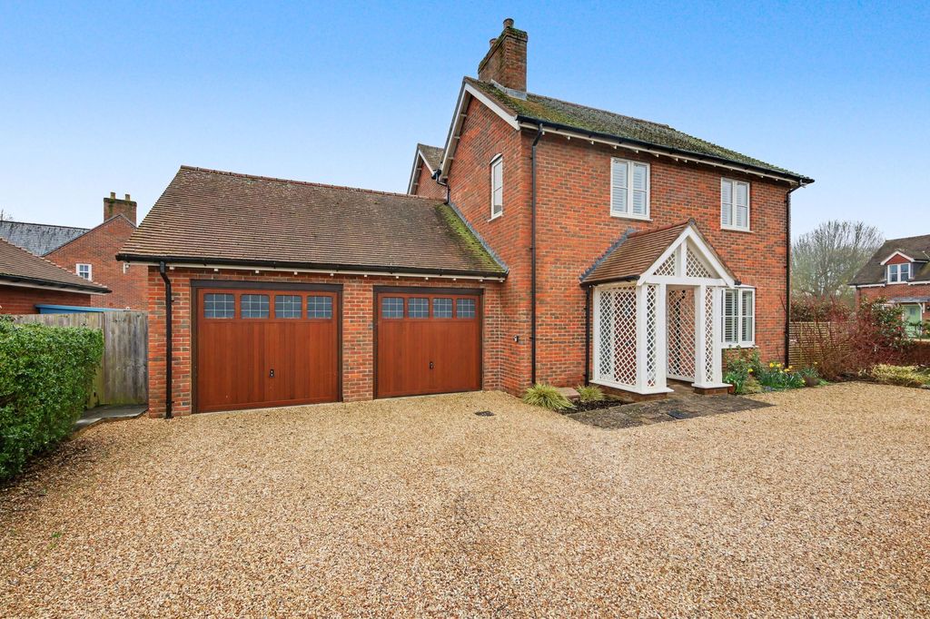 Property photo 2 of 19