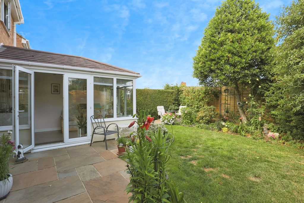 Property photo 3 of 17