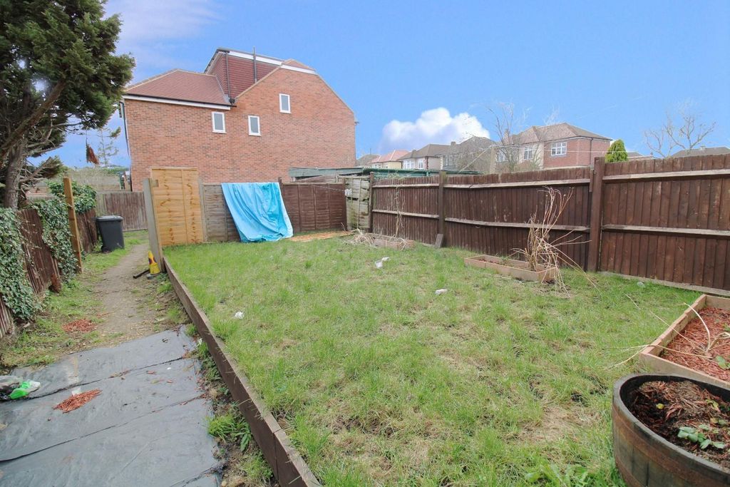 Property photo 3 of 7 Rear Garden