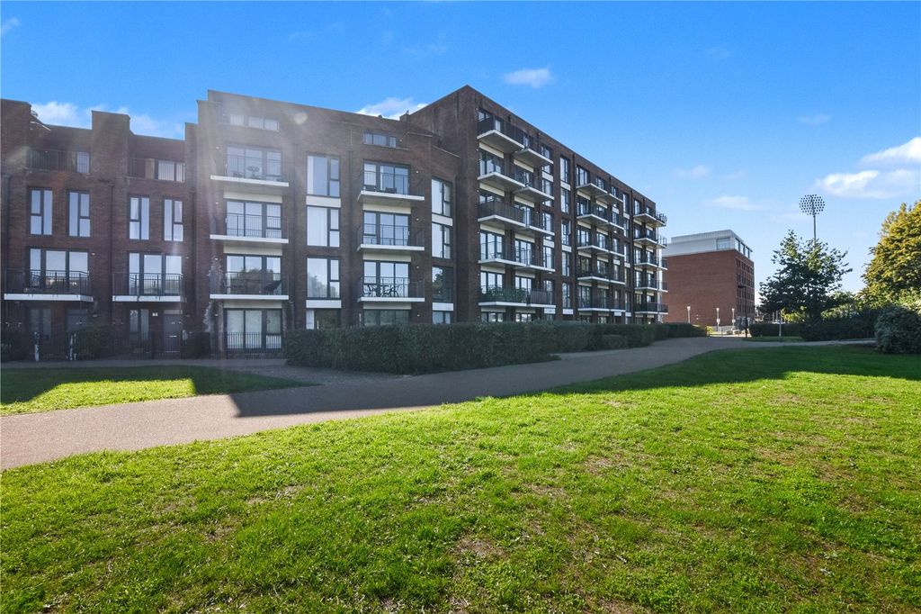 Property photo 1 of 19 Picture No. 02