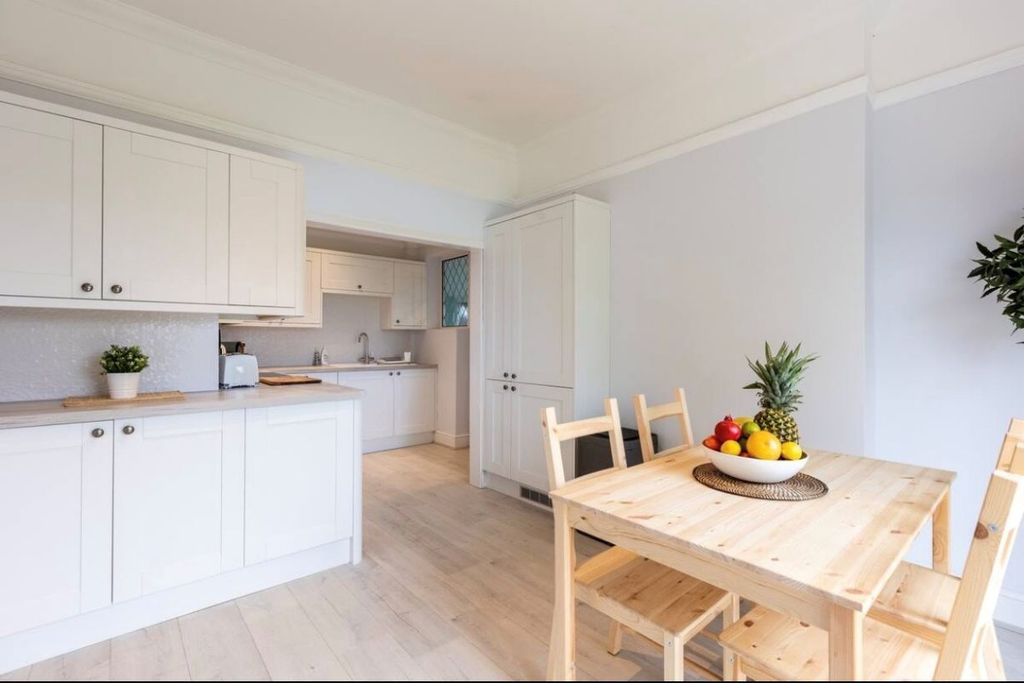 Additional image 9 of 4 bed detached house for saleSouthcliff Park, Clacton-On-Sea CO15