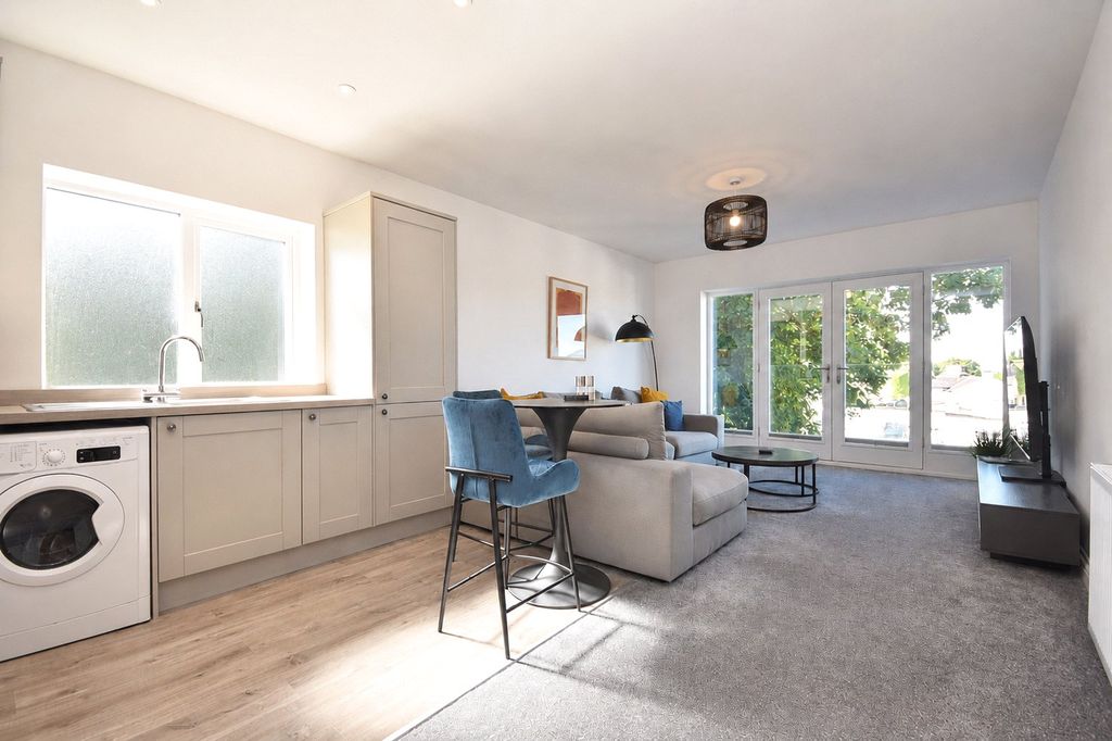 Property photo 3 of 12 Open Plan Living