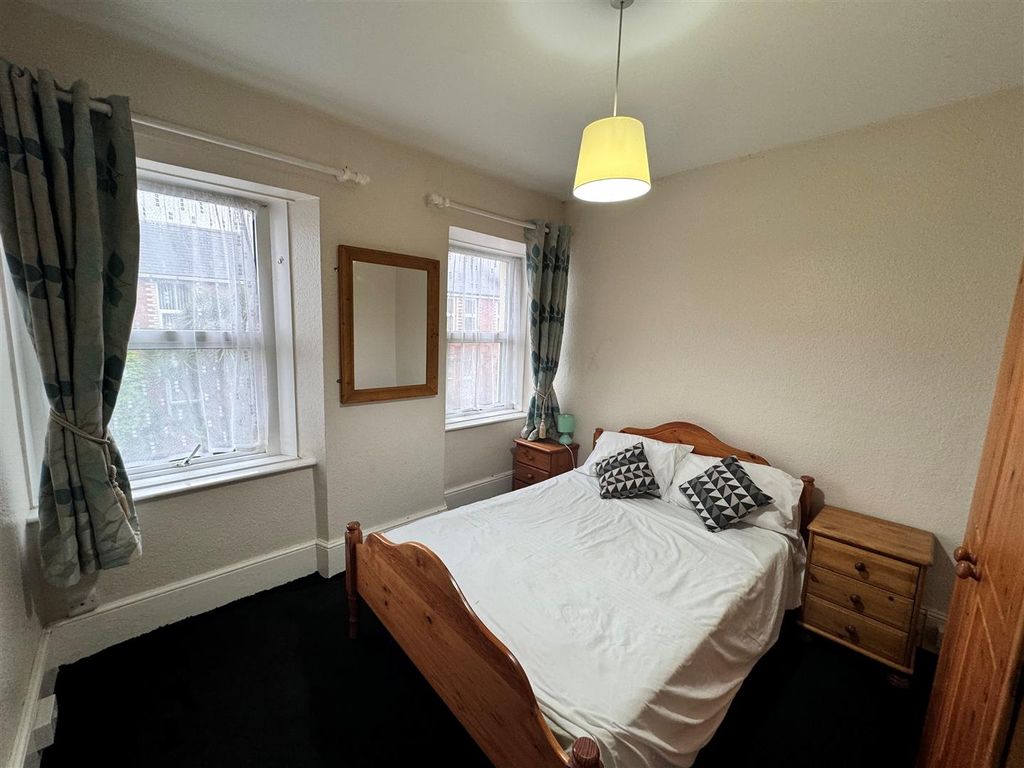 Property photo 2 of 7 Rm 4 2nd.Jpg