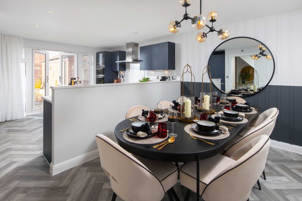 Property photo 3 of 10 Avondale Dining Area