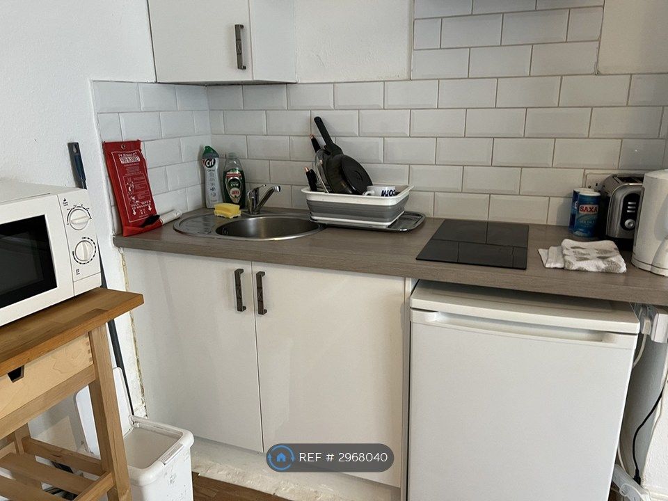 Property photo 3 of 4