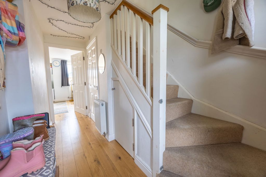 Property photo 2 of 38