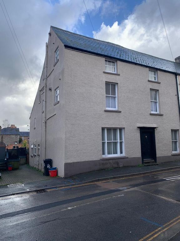 Property photo 1 of 7 Front (Exterior)