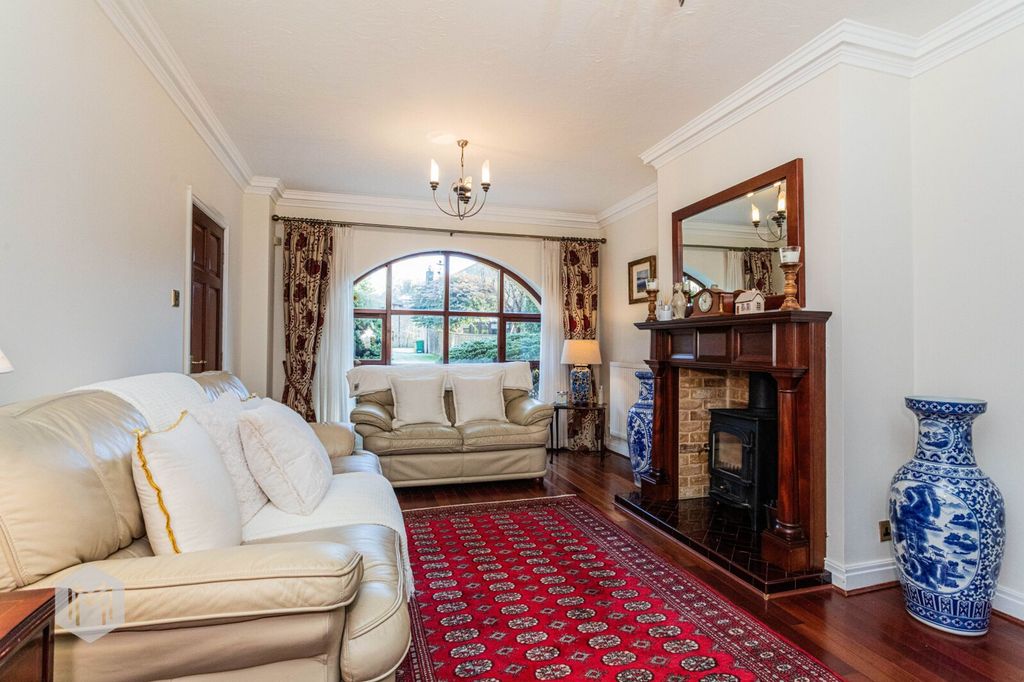 Property photo 2 of 41 Picture No. 02