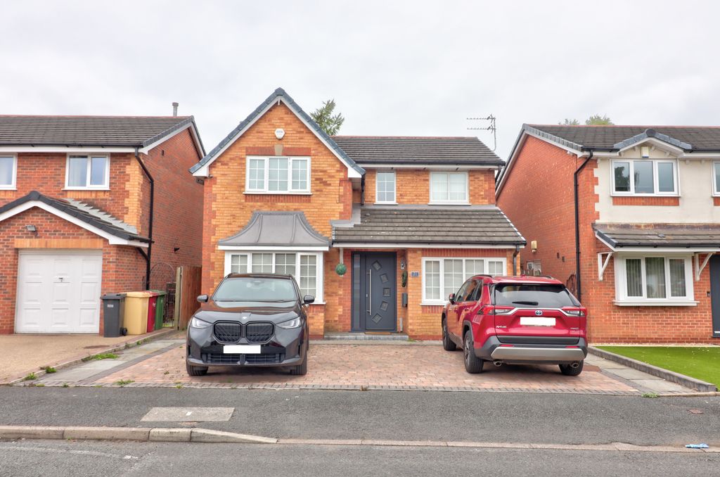 Property photo 1 of 17 Front