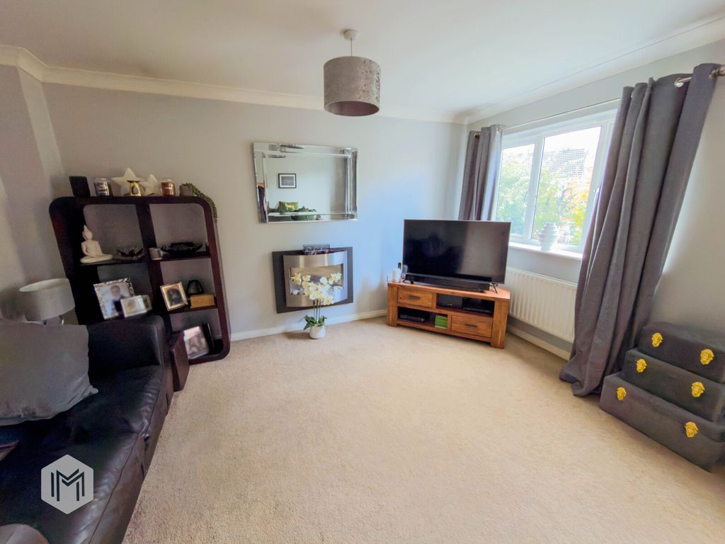 Property photo 2 of 18 Picture No. 27