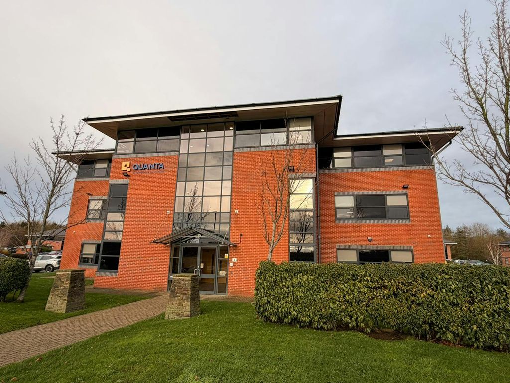 Property photo 1 of 18 d6Ca7Df6-c1Ec-4F9A-Ada1-35027d8d2Be9.Jpg