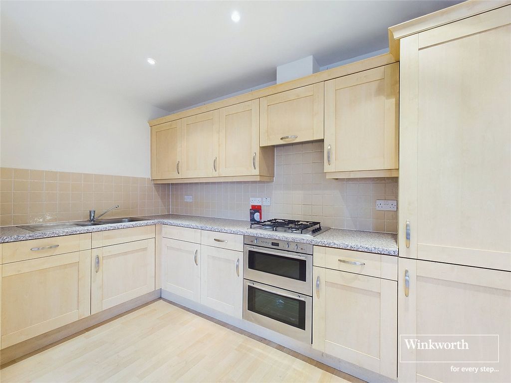 Property photo 2 of 10 Picture No. 15