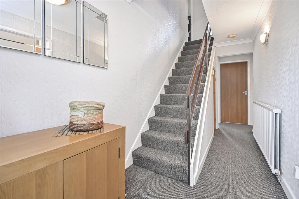 Property photo 2 of 46 220 The Avenue Entrance.Jpg