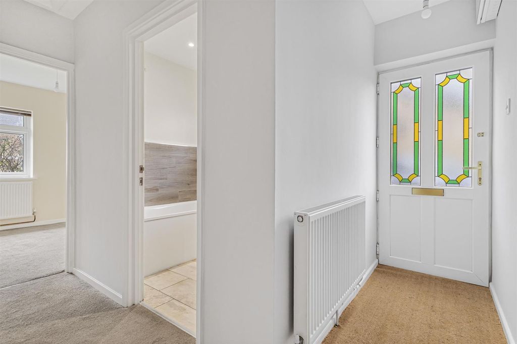 Property photo 3 of 18 20_73339.Jpg