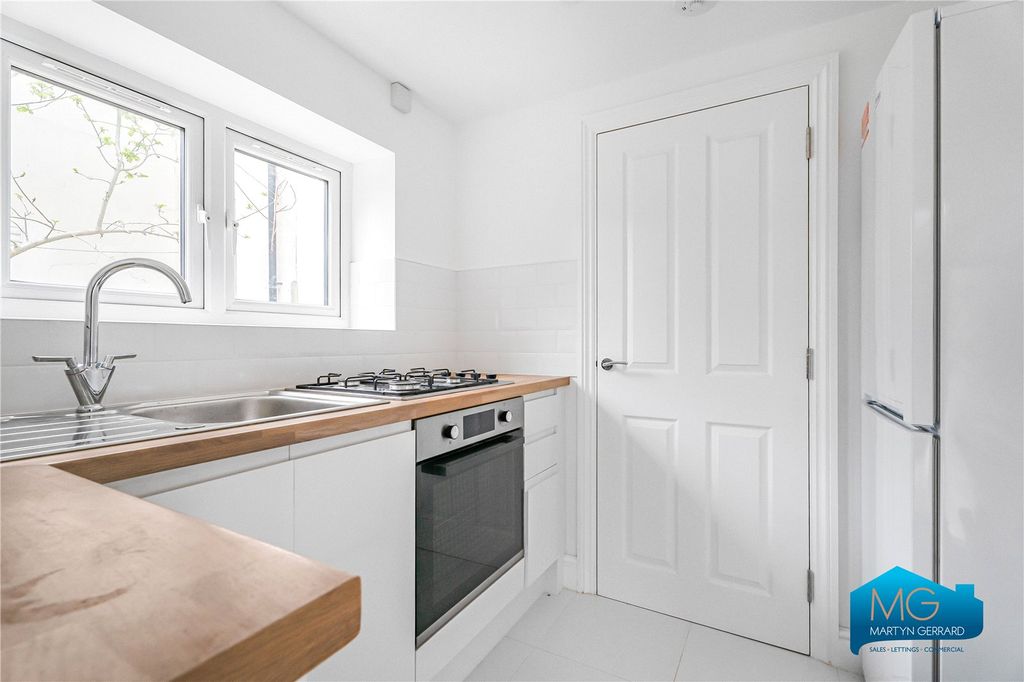 Property photo 2 of 13 Picture No. 04