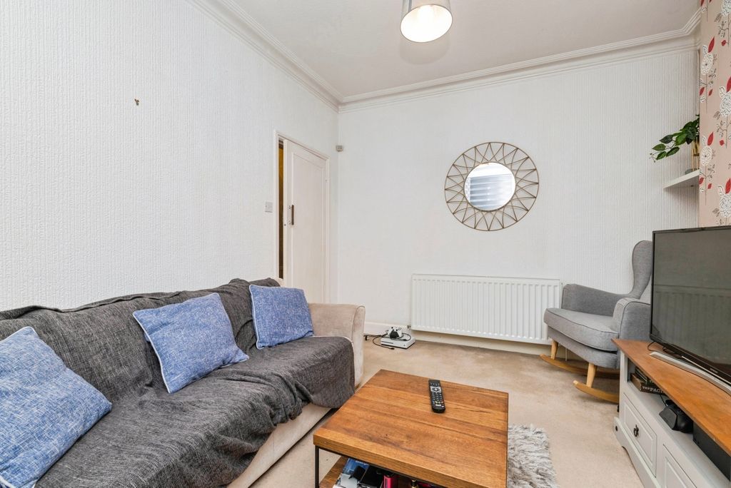 Property photo 3 of 15 Pbox-Img.Jpg