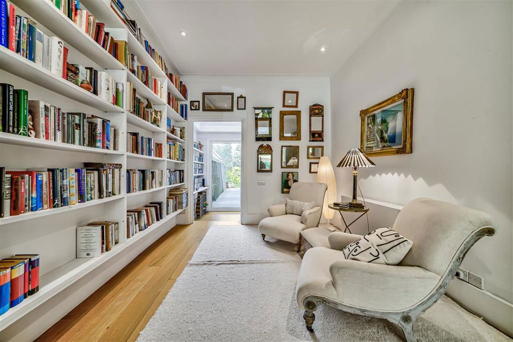 Property photo 3 of 14